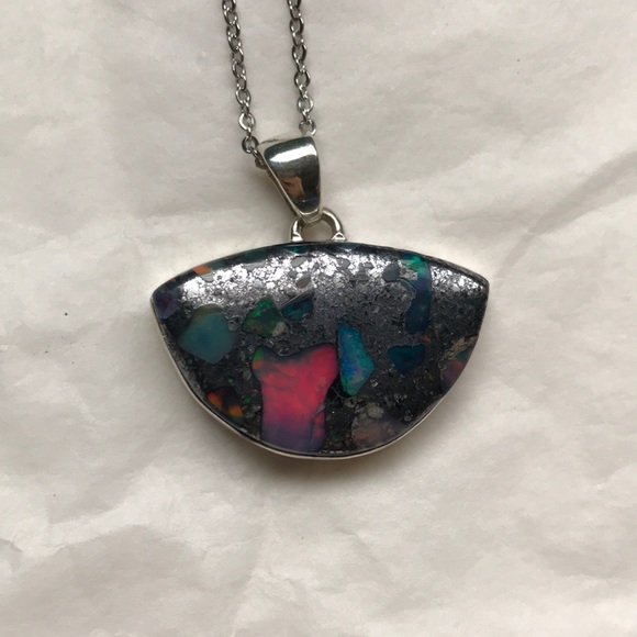 Ethiopian Fire Opal in Hematite matrix pendant - Picture 2 of 8